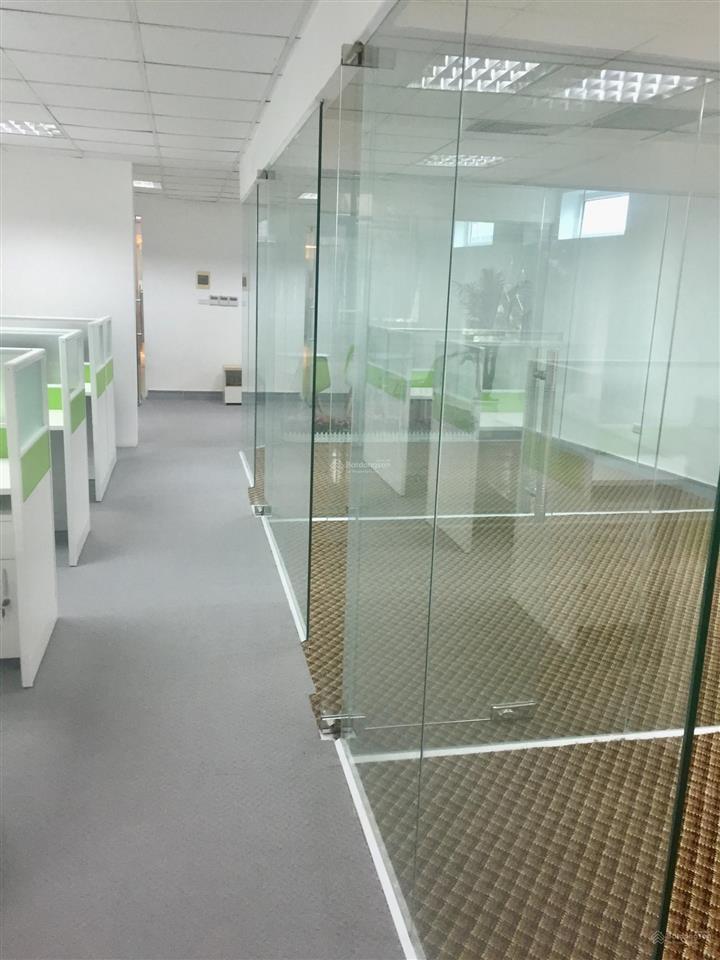 Cho thuê văn phòng 125m2 tại tòa nhà vp 152 phó đức chính  cửa bắc, ba đình, hà nội