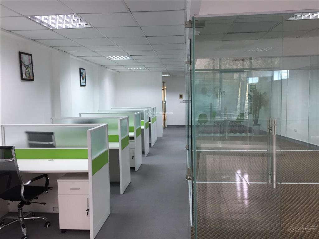 Cho thuê văn phòng 125m2 tại tòa nhà vp 152 phó đức chính  cửa bắc, ba đình, hà nội