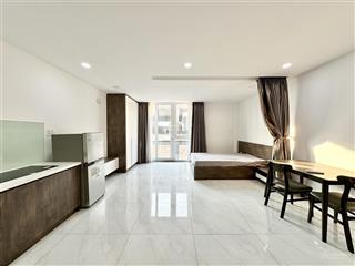 Studio hiện đại, ban công thoáng  chỉ 2 phút ra ga metro an phú