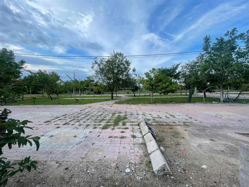 + bán đất tdc ninh long đối diện công viên