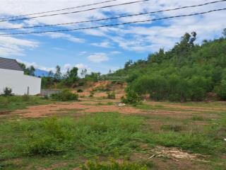 Cần bán 7100m2 đất có sẵn thổ cư, 56 mét ngang