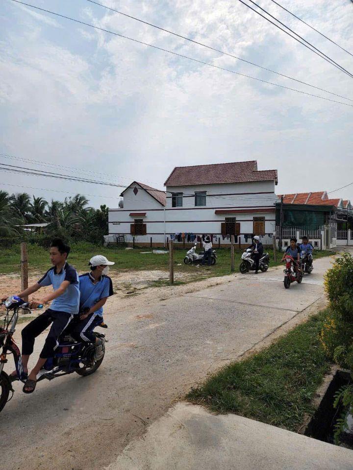 bán đất ngay chợ ngang 25m giá đầu tư Ninh Phú Ninh Hòa lh 0985451850