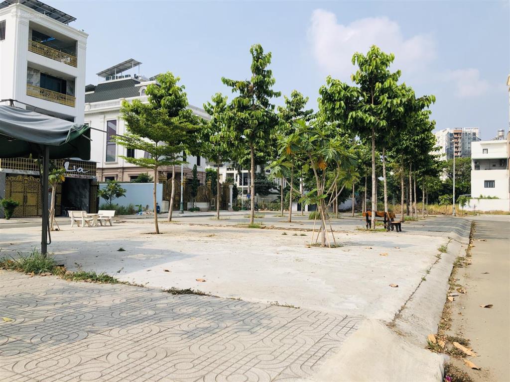 Bán đất nền sổ đỏ tại kdc đông thủ thiêm, 252 m2