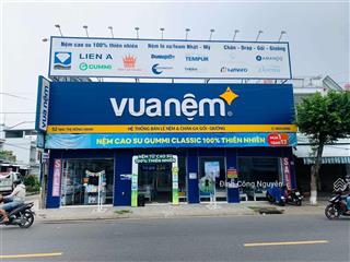 Cho thuê nhà mặt phố phạm văn đồng  600m2, hợp làm showroom nội thất, thiết bị vệ sinh, xe điện