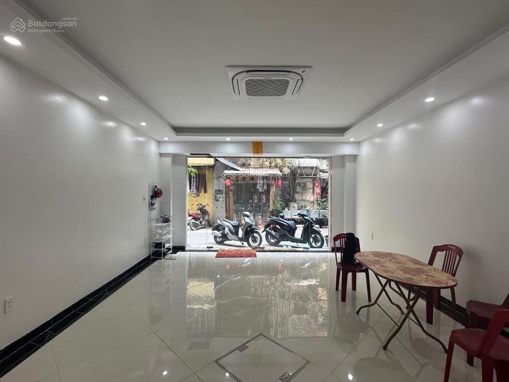 Hiếm xã đàn  ôtô thông  kinh doanh sầm uất  thang máy  full nội thất  sổ hoa hậu