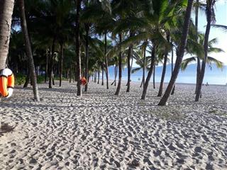 Đất biển khu khuê mỹ đông, cạnh bãi tắm hồ xuân hương. nơi tập trung hàng loạt nhà hàng, căn hộ, ks