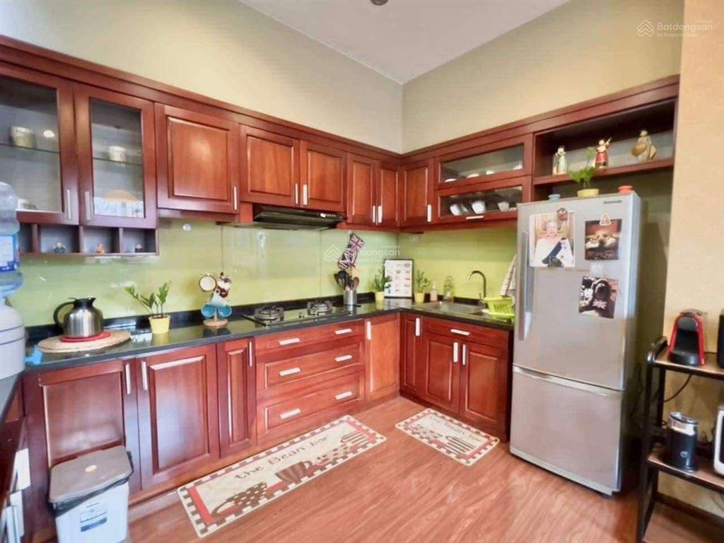 Vào luôn. em chính chủ cho thuê căn hộ 1pn 2pn ngay gần nhà hát lớn hà nội