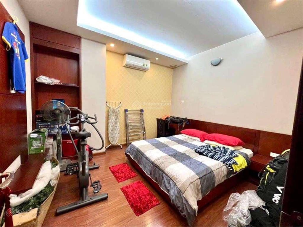 Vào luôn. em chính chủ cho thuê căn hộ 1pn 2pn ngay gần nhà hát lớn hà nội