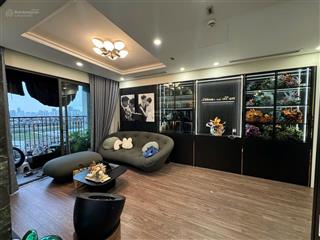 Bán căn 3pn  100m2 view sông hồng  đã có sổ  full đồ  giá 12.5 tỷ bao phí /  0986 558 ***