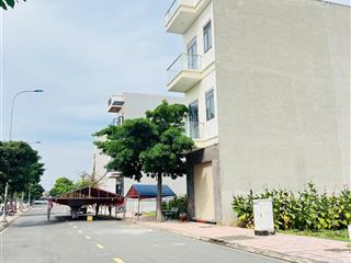 Thanh lý nhanh lô đất sổ riêng, mua công chứng ngay, gần vòng xoay an phú, đường 18m giá 1tỷ8