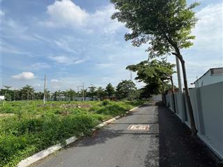 Đất nền bến cát bình dương  gần kcn mỹ phước 3, khu dân cư đông đúc. sổ hồng riêng