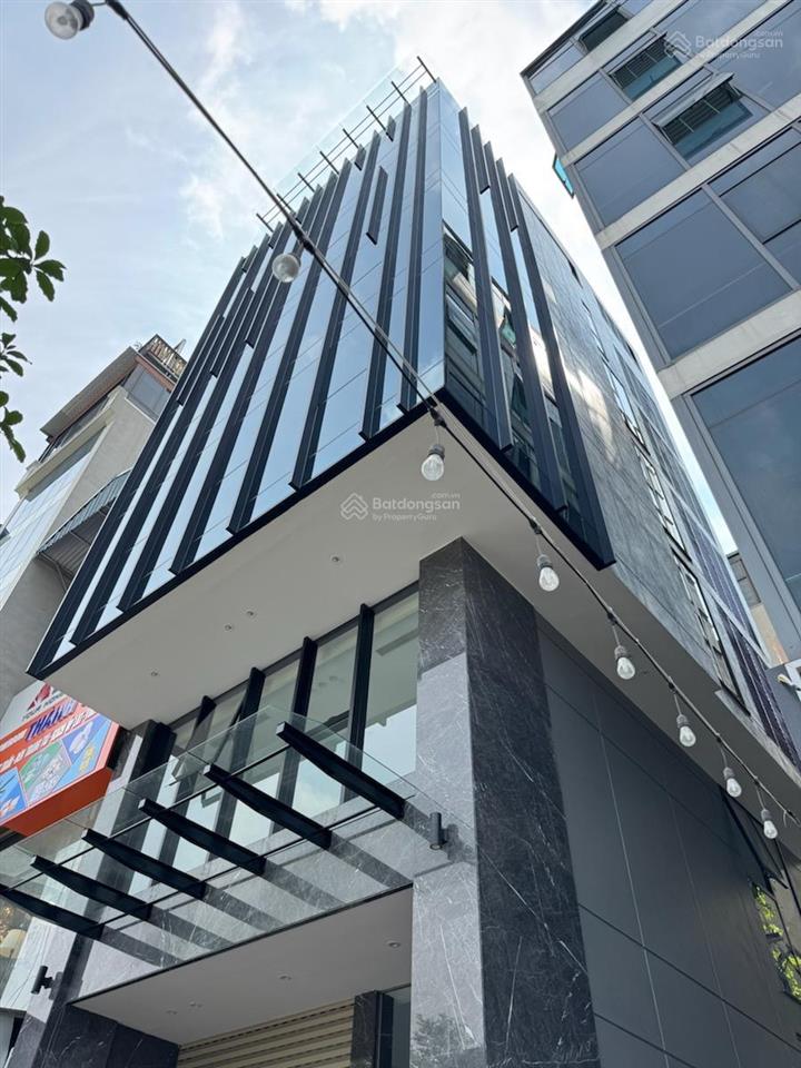 Hoàng quốc việt, cầu giấy lô góc vỉa hè ô tô tránh 80m2 mt 6m 7 tầng thang máy 31 tỷ