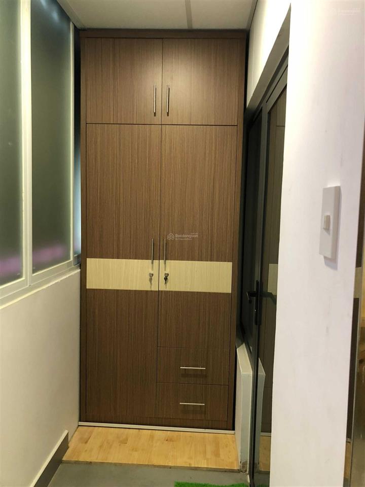 Phòng trọ/căn hộ dịch vụ ban công cao cấp mặt tiền trường sa view sông, gần cầu thị nghè