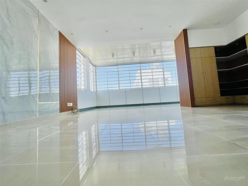 Cho thuê tòa nhà văn phòng 600m2, giá cực chất 58 triệu tại nguyễn minh hoàng, p 12, tân bình, hcm