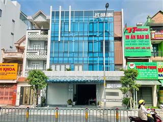 Cho thuê tòa nhà 2 mặt tiền khu bàu cát 10x20m * 4 tầng, giá thuê 75tr/th * 750m2