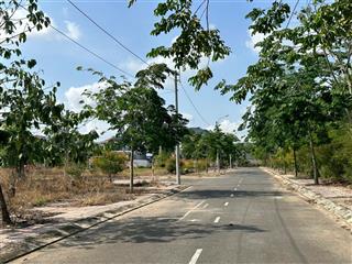 Lô đất mặt tiền kinh doanh 100m² sát sân golf, tiềm năng sinh lời cao