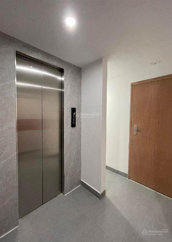 Chung cư mini 7 tầng, thang máy, dòng tiền đỉnh 50tr/tháng sát học viện tài chính