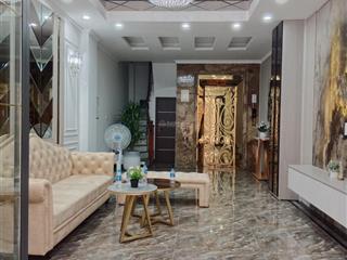 Nhà đẹp, thang máy võ thị sáu, hai bà trưng 40m, 7 tầng, mt 4m, giá 17.8 tỷ.