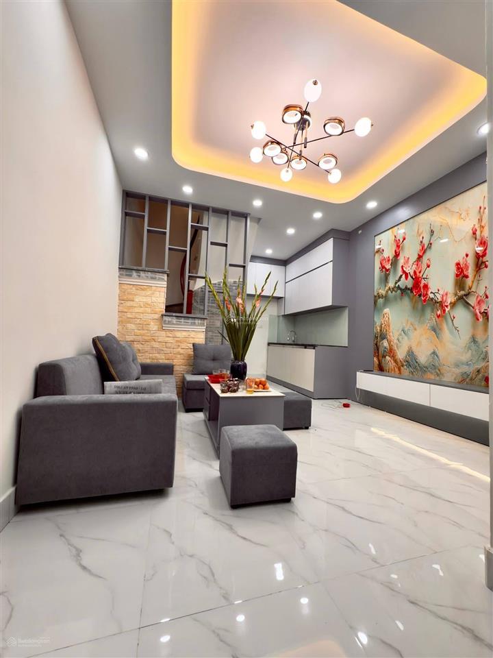 Nhà đẹp, cách 1 nhà ra phố, kinh doanh online, phố hồng mai 26m, 5 tầng, giá 8.7 tỷ.