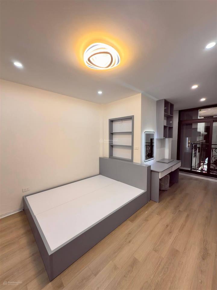 Nhà đẹp, cách 1 nhà ra phố, kinh doanh online, phố hồng mai 26m, 5 tầng, giá 8.7 tỷ.