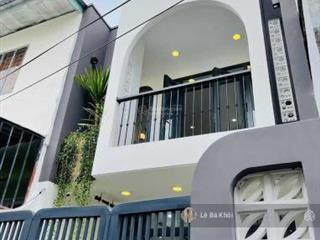 Bán nhà khu bờ kè q3hẻm 1/lê văn sỹq3. 58m2 1trệt2lầu3pn sổ riêng chỉ 2tỷ980. alo em 0382 747 ***