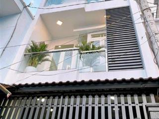 Nguyễn gia tríbình thạnh gần công viên tầm vu,38m2xây 2tầng2pnsổ vuông vức ,chỉ 1tỷ690.gọi em