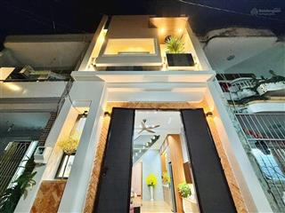 Nhà 2tầng đồng naiq10 42,35m23pn,có giá 2tỷ35 rẽ hơn bmw cách go!miền đông 300m gọi liền e đi xem