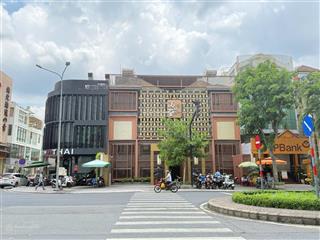 Bán mt phan xích long vs hoa sứ. dt 8x15m. hầm + 4 tầng. có hđ 160 tr/th. bán 96 tỷ