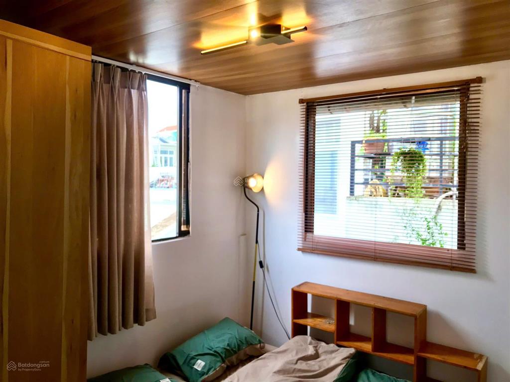 Studio 30m2 full nt tách bếp có bancol cửa sổ 5,5tr/th