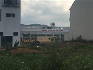 Bán đất b'lao, 5,5 tỷ, 120m2, mặt tiền 20m, pháp lý đầy đủ, lâm đồng