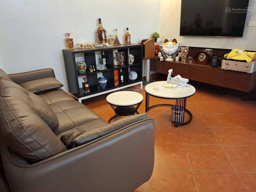 Bán nhà nguyễn sơn, phố vip hàng không, dân xây chắc chắn, full nội thất, ở ngay