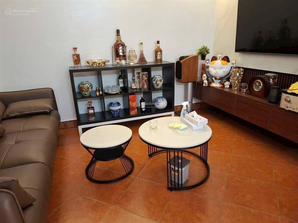 Bán nhà nguyễn sơn, phố vip hàng không, dân xây chắc chắn, full nội thất, ở ngay