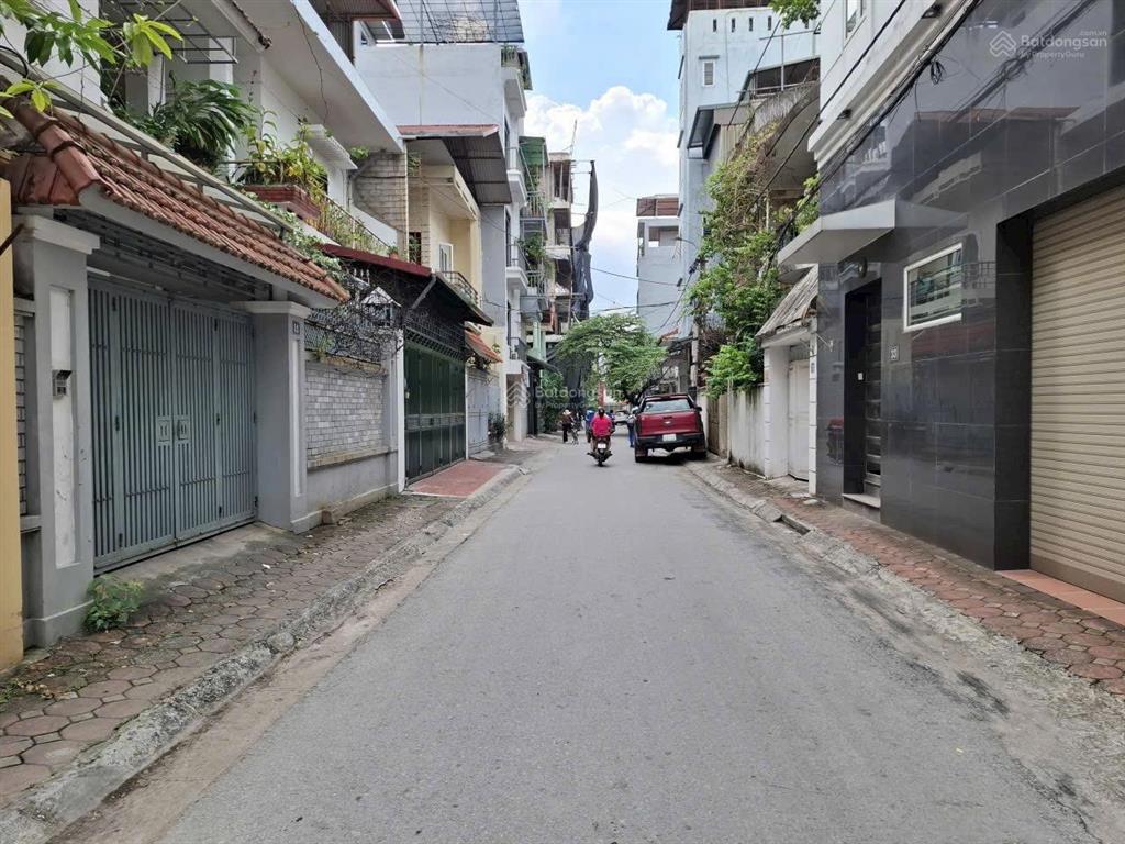 Bán nhà nguyễn sơn, phố vip hàng không, dân xây chắc chắn, full nội thất, ở ngay