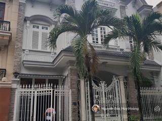 Gấp! bán nhà đường 8m âu cơ, p. 10 tân bình, dt 9x20m nhà 1 trệt 1 lầu, chỉ 23 tỷ