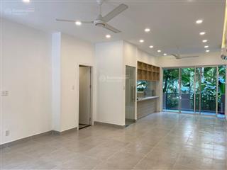 Cho thuê căn biệt thự khu compound palm residence nội thất cơ bản đẹp mới giá 42tr thương lượng