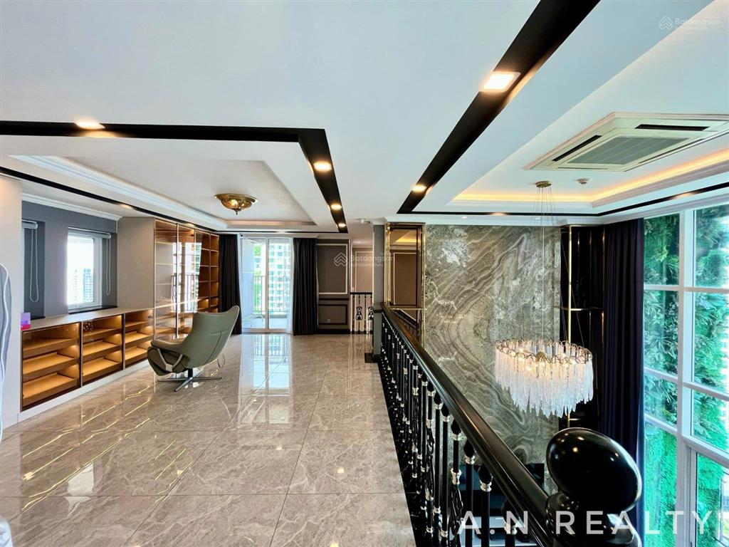 Bán duplex 4 phòng ngủ sân vườn đẹp nhất vista verde  345m2  nội thất cao cấp  chỉ 28 tỷ