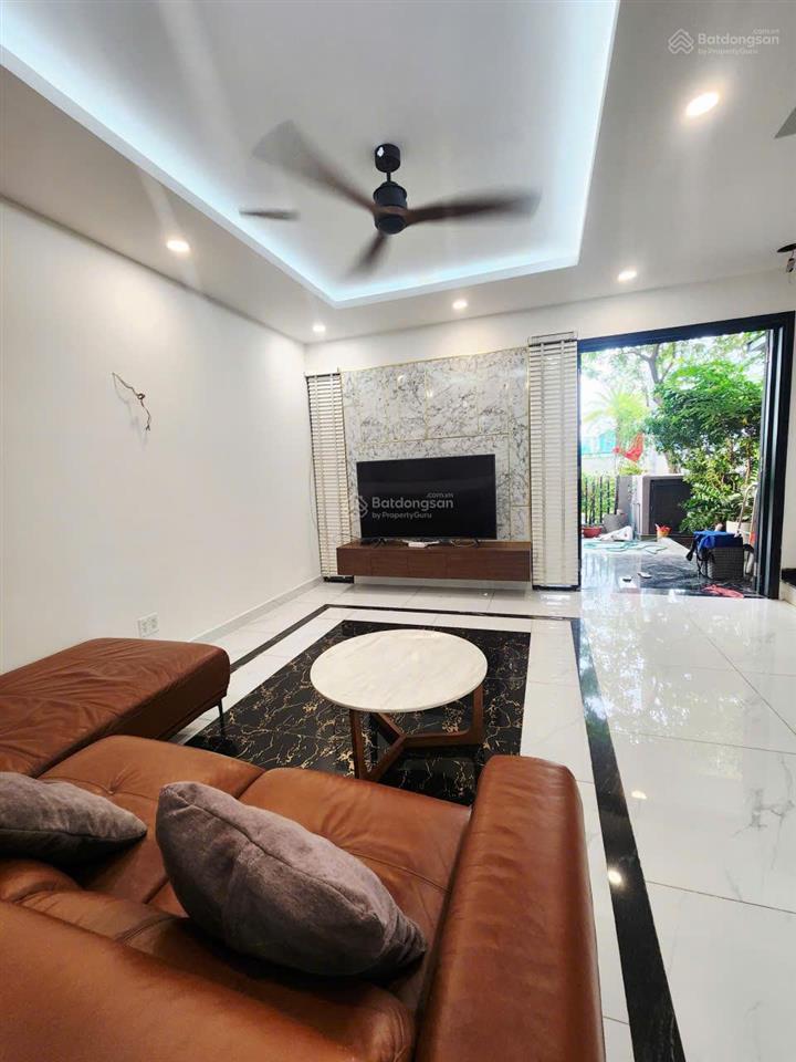 Cho thuê nhà phố bt khu compound palm residence 6x17m nội thất đẹp giá 40tr/ tháng