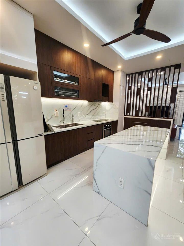 Cho thuê nhà phố bt khu compound palm residence 6x17m nội thất đẹp giá 40tr/ tháng