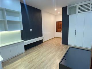 Nhà đẹp hoà xuân cần theo người mới