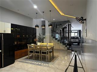 Bán nhà 3 tầng kdc tân phong, biên hoà, dtsd 256m2 đẹp long lanh, giá 5,9 tỷ