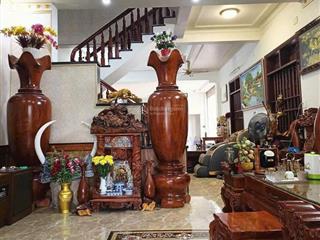 Cần bán gấp căn nhà 1 trệt 1 lầu 165m2,mới đẹp ngay p. bình đa, biên hoà. giá chỉ 4 tỷ 950 triệu