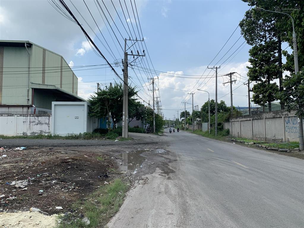 Cần bán 2000m2 đất skc gần ngay đường võ nguyên giáp,phước tân,biên hoà. giá chỉ 13 tỷ.