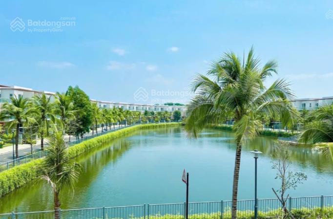 Chính chủ bán căn shophouse dragon village, đường 30m, 8.4 tỷ, có sổ hồng.  thư 0902 361 ***