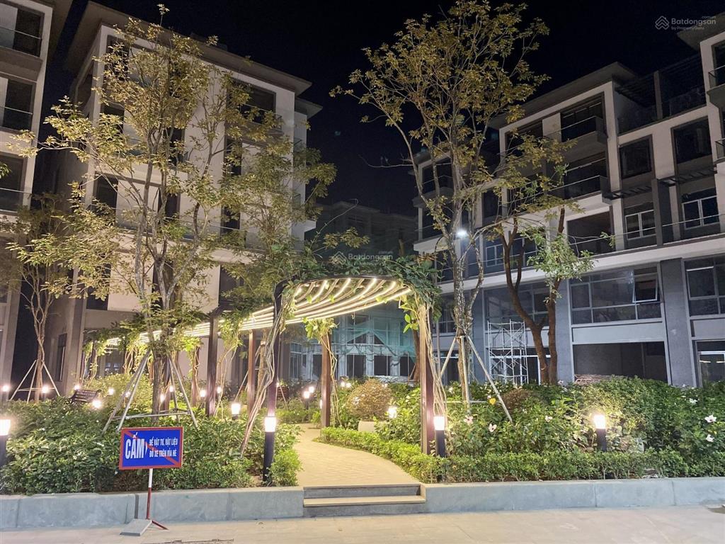 Hàng ngoại giao harbour center  số 3 lê lai, hải phòng. shop house giữa lòng thành phố