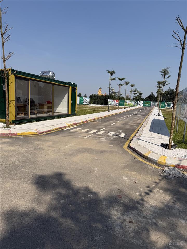 Bán đất nền hoà lạc  đh quốc gia 100m2 full thổ cư, mặt tiền 8m, đường trước 20m, giá 2,5 tỷ