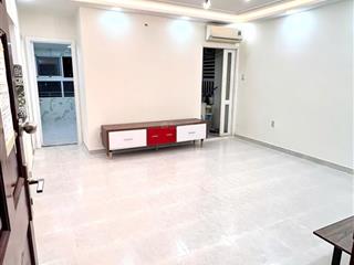 Gia đình cần bán căn 2pn chung cư bàu cát 2 lô a lầu 6