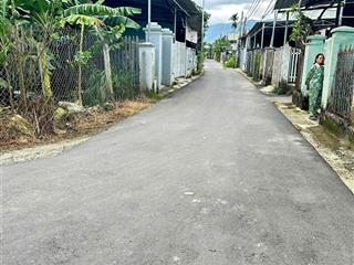 Chủ kẹt tiền cần bán gấp đất tặng nhà cấp 4 xã suối tân. cách kcn suối dầu 200m. giá chỉ 6tr/m2.