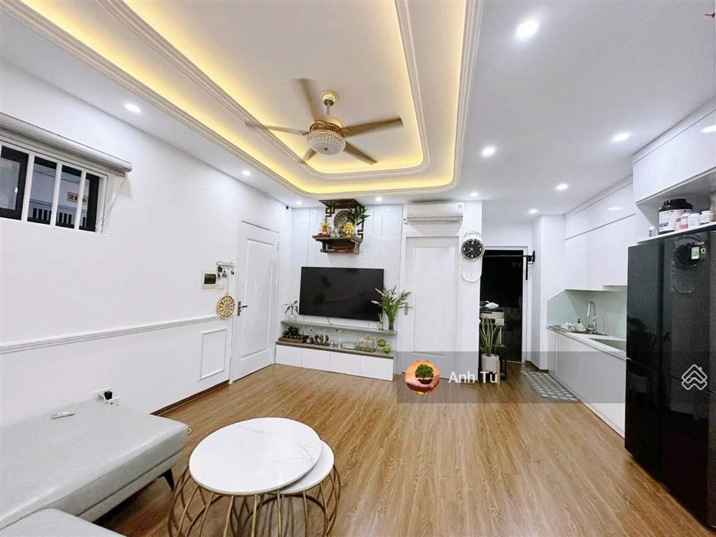 Chính chủ bán căn hộ 63m2 2 ngủ 2wc ở tòa nam rice city linh đàm, sổ đỏ sẵn giá chỉ 5.28 tỷ