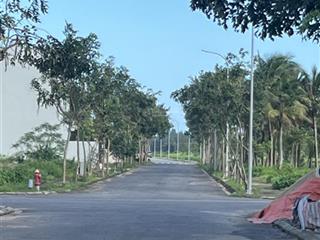 Tấn tài fpt la bàn land trân trọng giới thiệu 01 lô duy nhất đất sạch đẹp đường thông