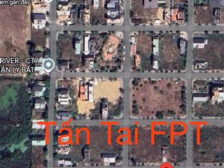 Em tấn tài la bàn land xin giới thiệu lô đất v1 fpt 144m2 đối lưng biệt thự, vị trí đẹp